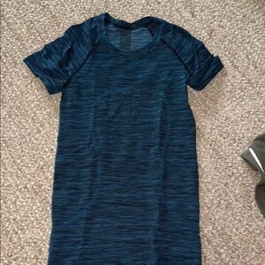 lululemon athletica Blue Short Sleeve Tee